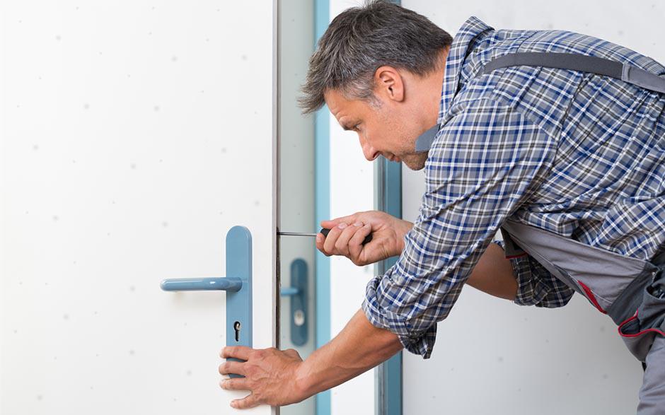serrure porte blindée bloquée Istres